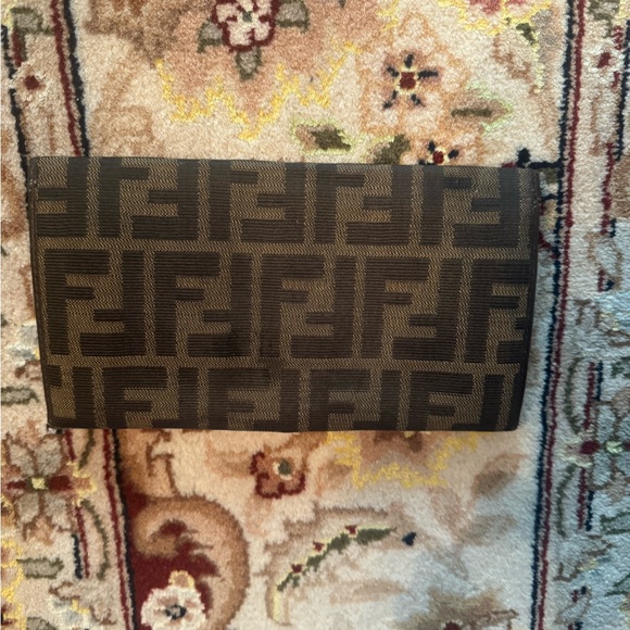 🍁SOLD🍁 Fendi Zucca Wallet - Picture 2 of 15
